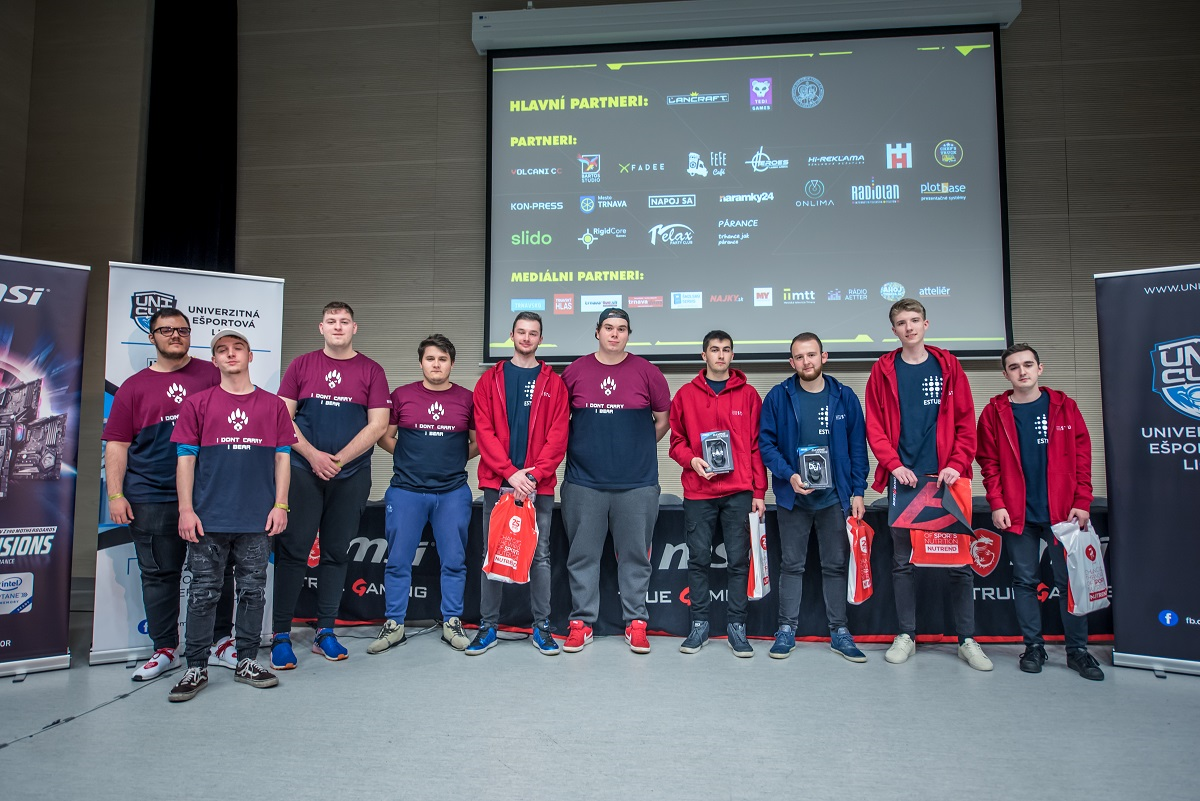 UniCup CS:GO - dva najlepšie tímy